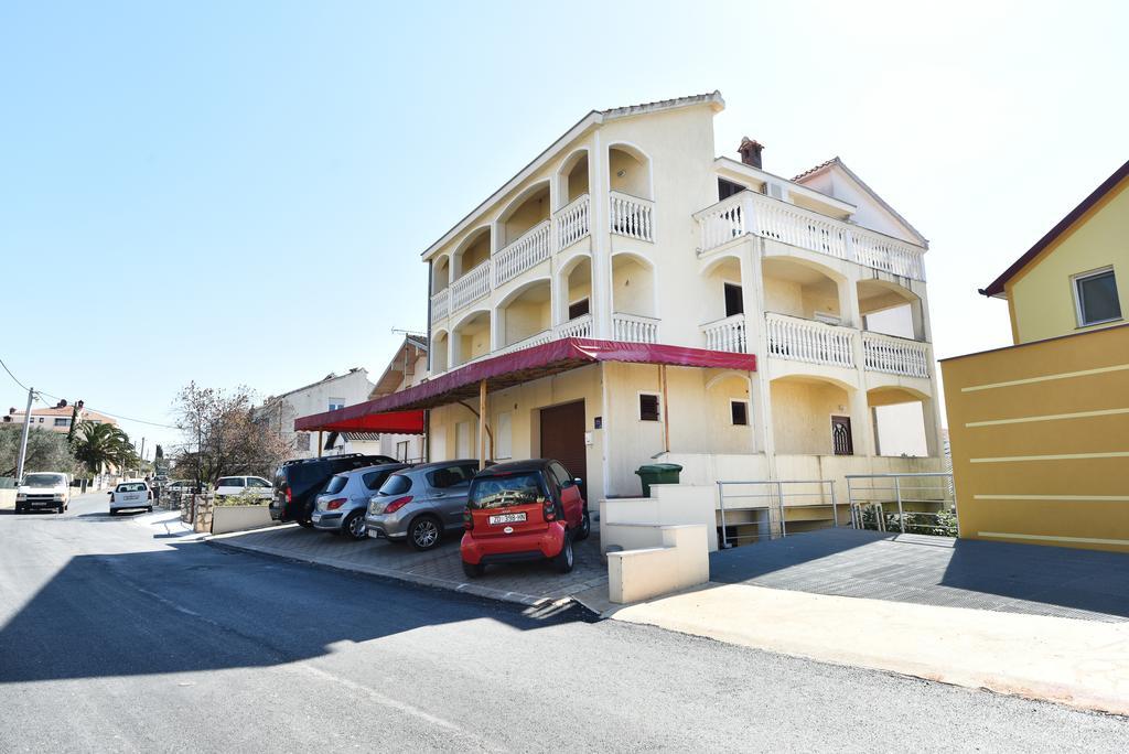 Apartments Anita Zadar Exterior photo